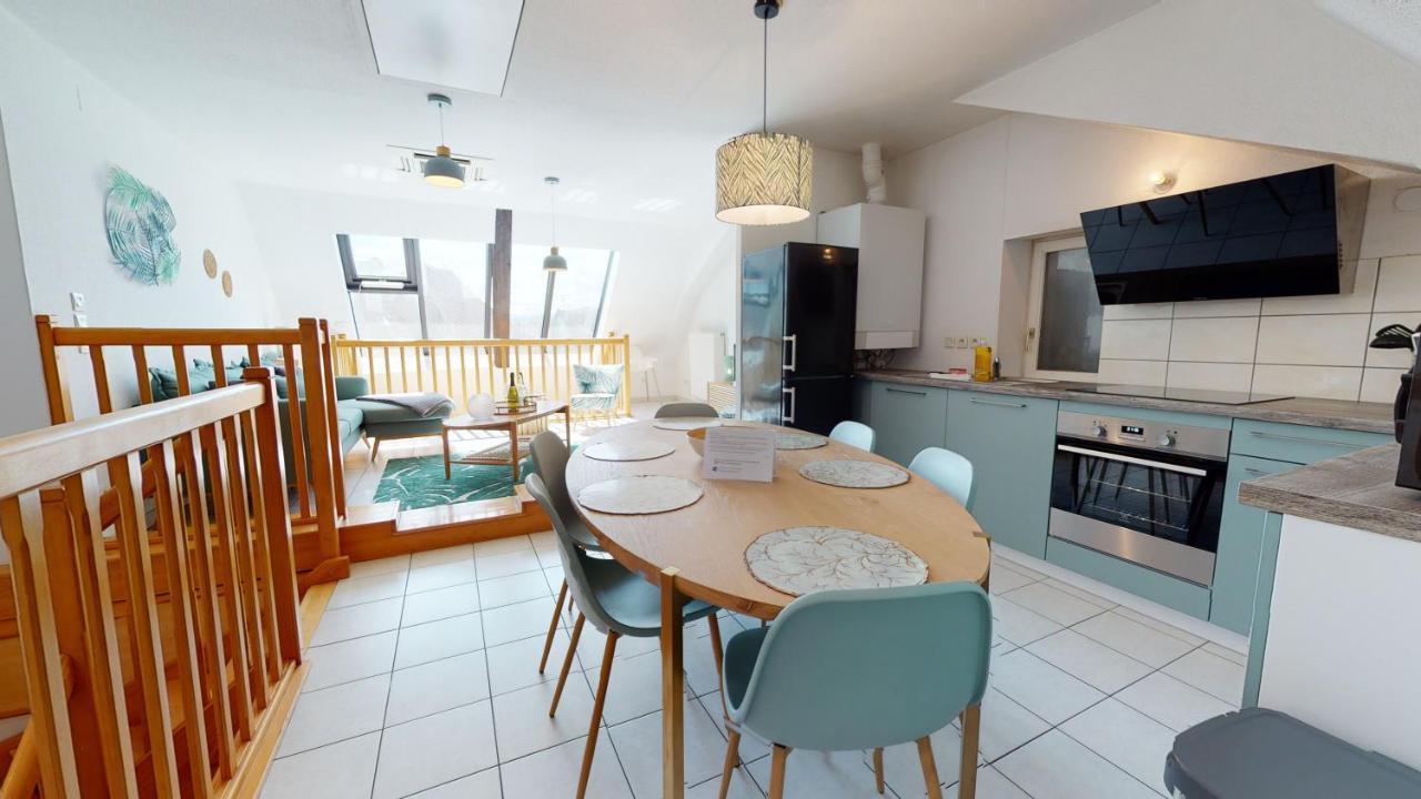 Appartement Duplex des Dominicains - 1 Parking GRATUIT - Hypercentre 6 personnes à Colmar Extérieur photo