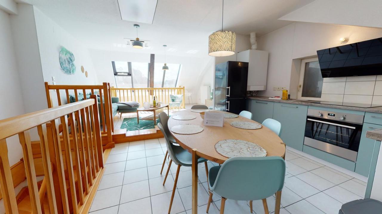 Appartement Duplex des Dominicains - 1 Parking GRATUIT - Hypercentre 6 personnes à Colmar Extérieur photo