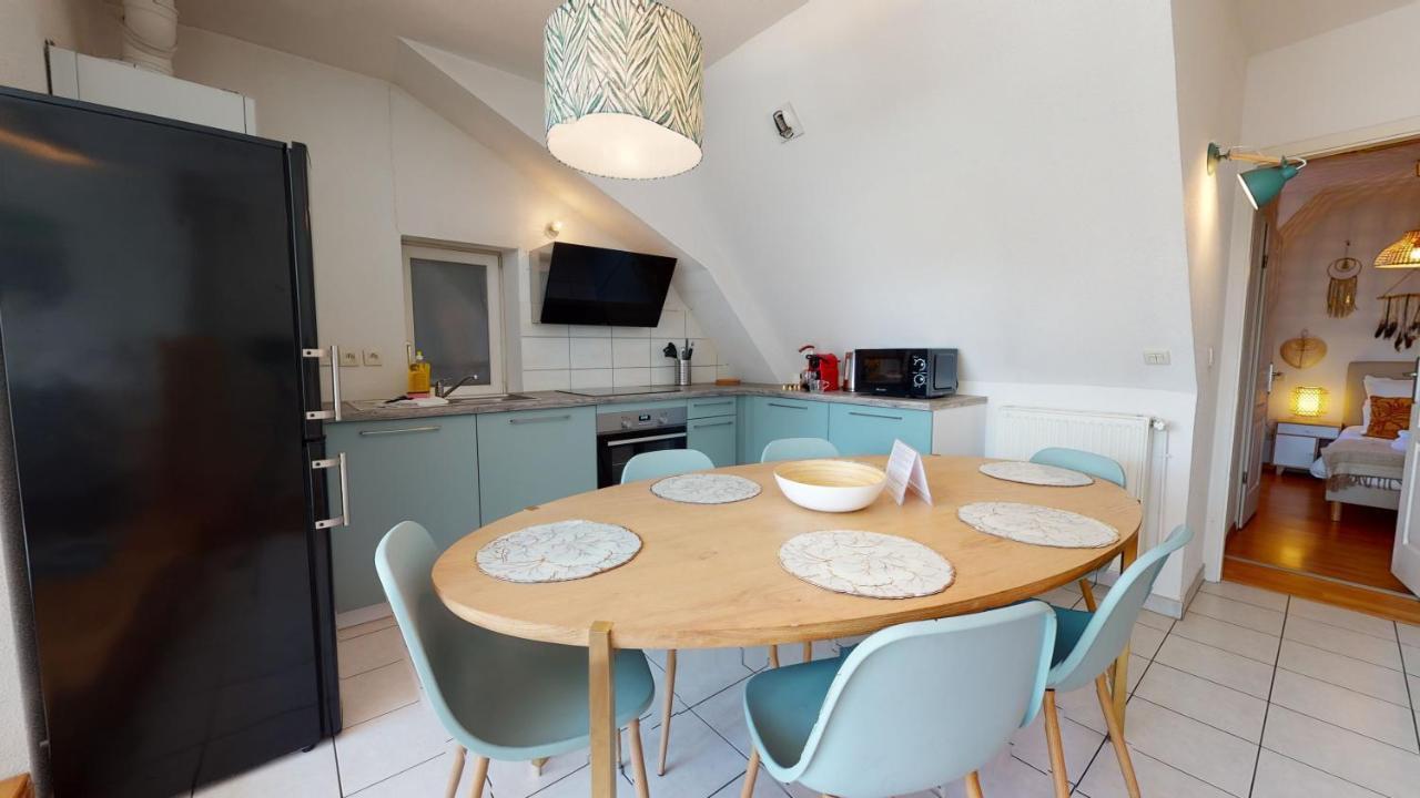 Appartement Duplex des Dominicains - 1 Parking GRATUIT - Hypercentre 6 personnes à Colmar Extérieur photo