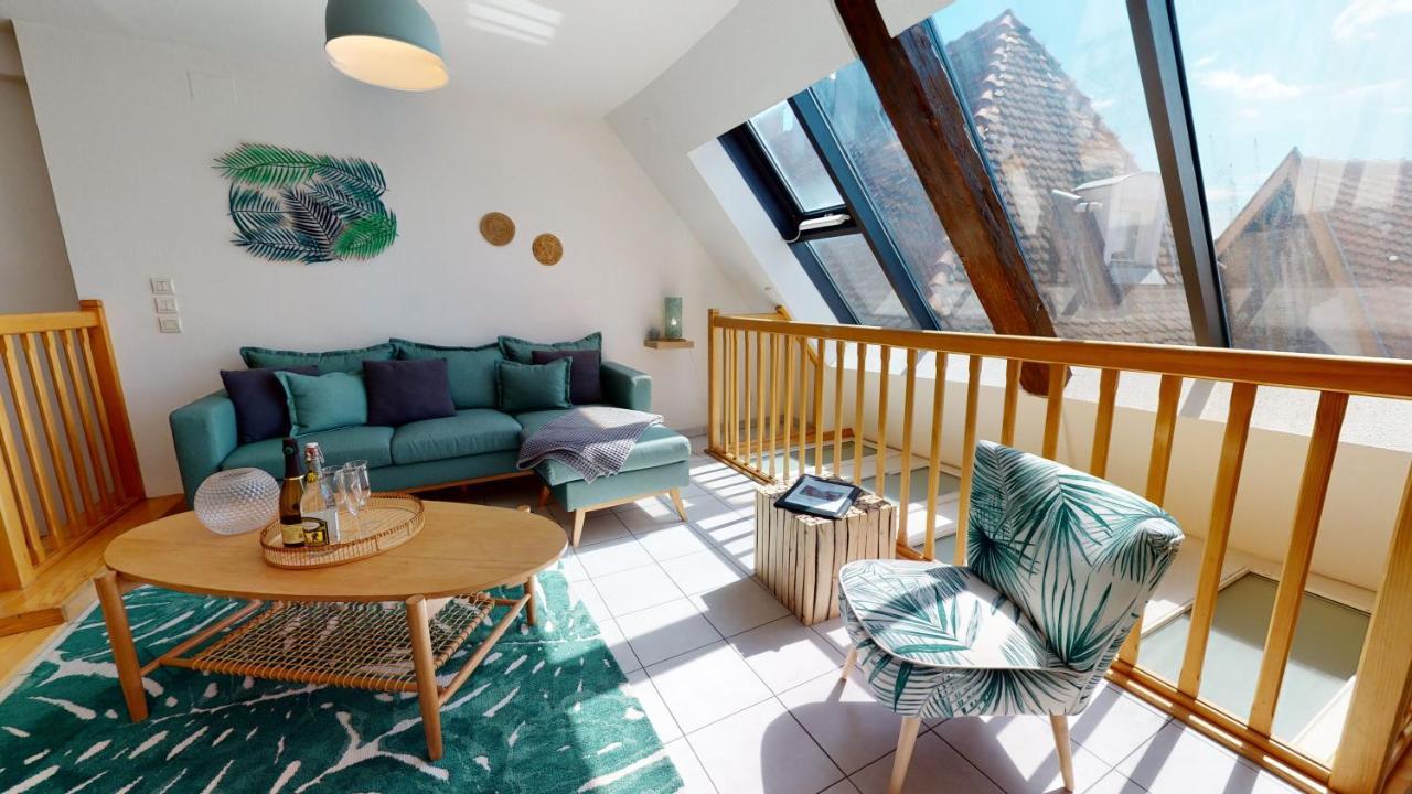 Appartement Duplex des Dominicains - 1 Parking GRATUIT - Hypercentre 6 personnes à Colmar Extérieur photo